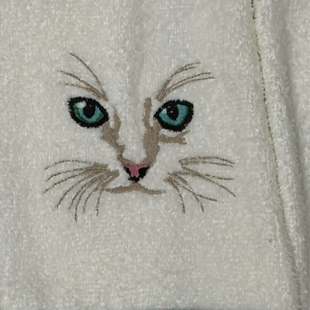 White Kitty Cat Towel/Hand Towel/R A Briggs‎ Set 4 pieces Bath Embroidered
